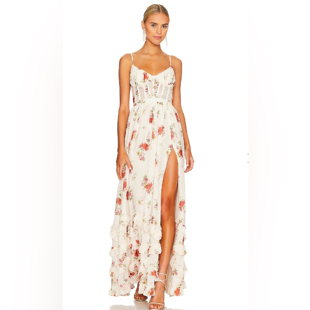 NWT Carmen Gown by V. Chapman, Dainty Floral